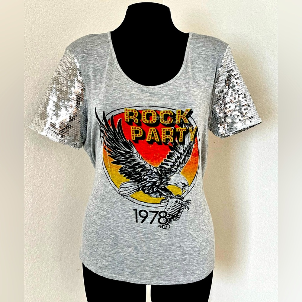 Four Girlz Sequins Rock Party 1978 Graphic Tee / Size L